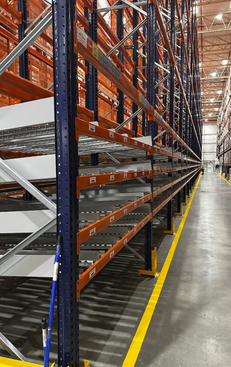 Estantería de 10 metros de altura con sistema Carton Flow, Modultec