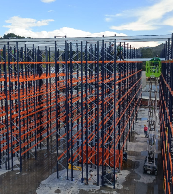 Bodega autoportante para el sector de combustibles | Proyecto logístico Modultec