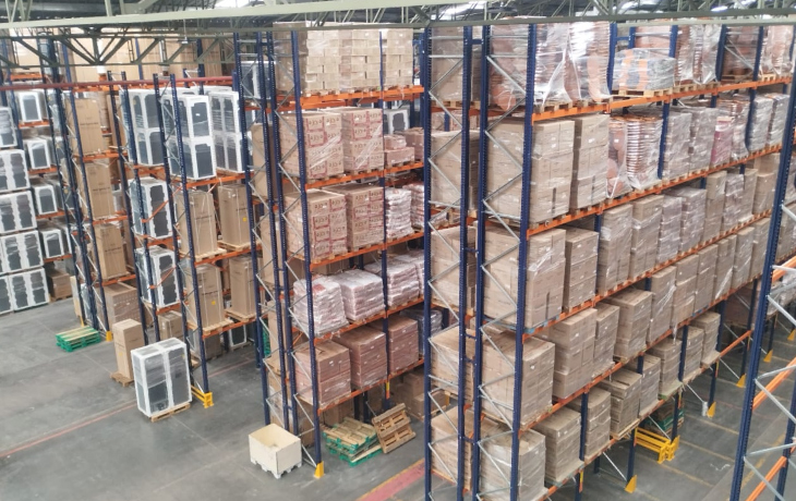 Estantería industrial de 11 metros y 4.200 posiciones | Proyecto logístico Modultec