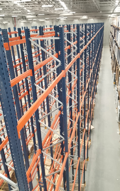 Estantería de 12 m y 7.000 posiciones para mercancía pesada | Proyecto logístico Modultec