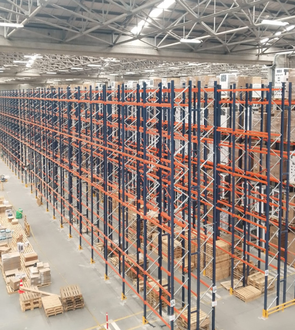 Estantería de 12 m y 7.000 posiciones para mercancía pesada | Proyecto logístico Modultec