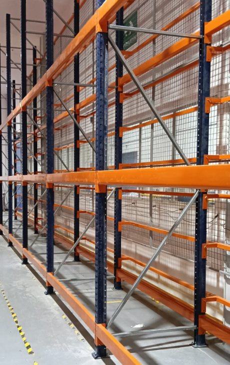 Estantería selectiva con mallas de seguridad | Proyecto logístico Modultec