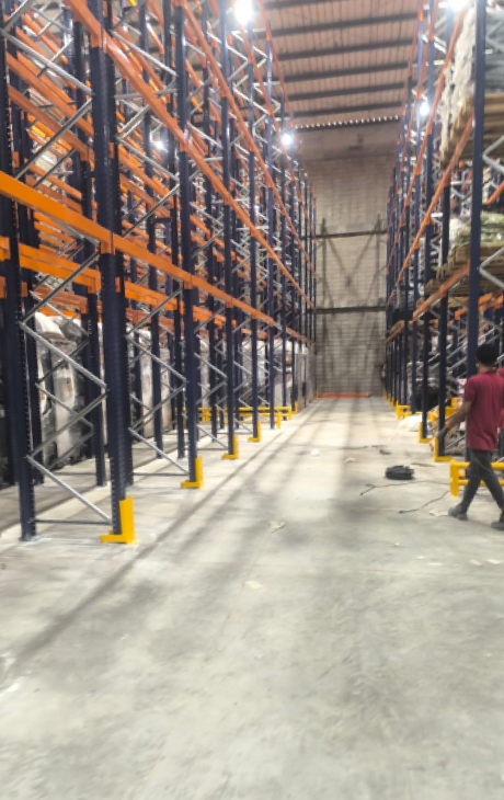 Estantería selectiva de 6 niveles y 2.200 posiciones para CEDI de consumo masivo | Proyecto logístico Modultec